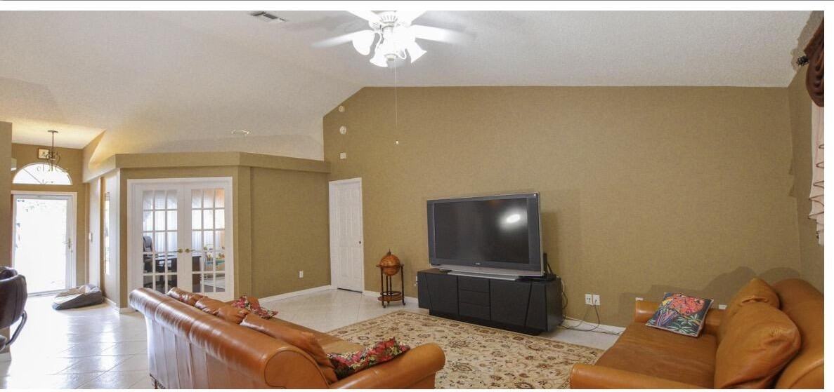 5505 Nw Evanston Ave - Photo 2 of 17