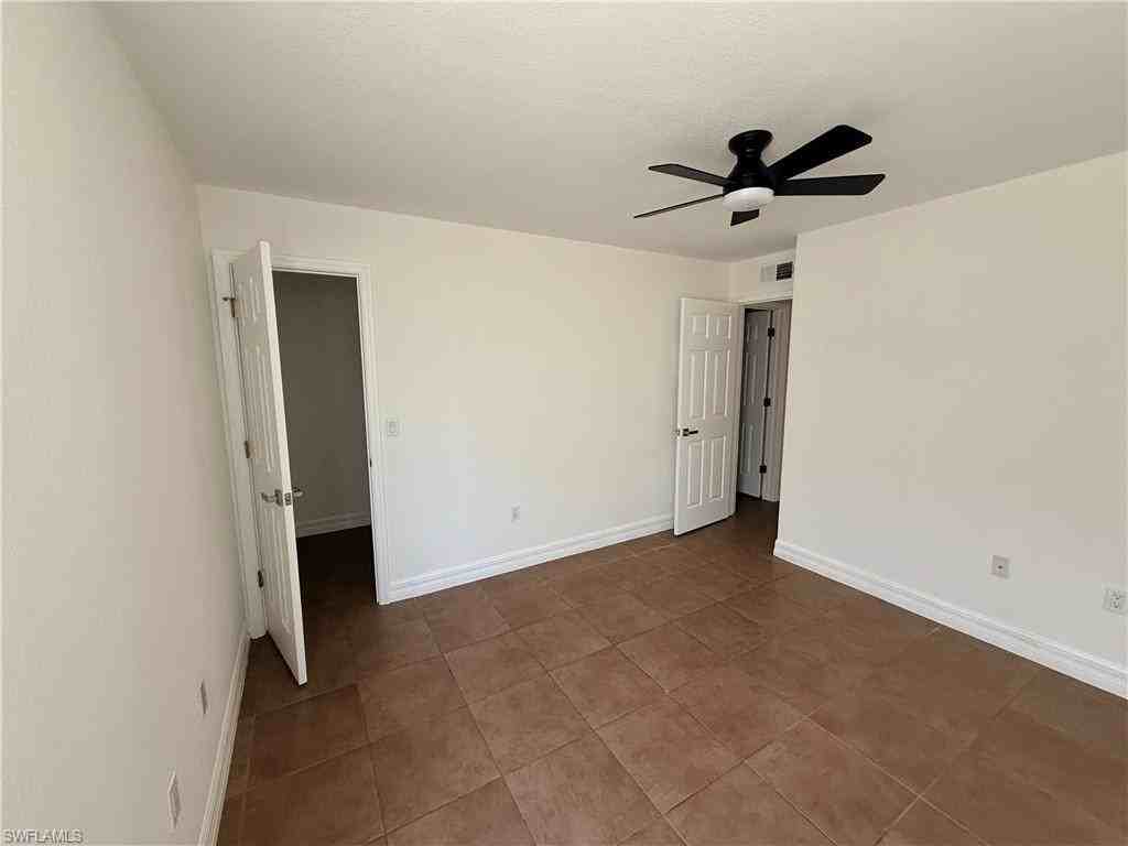 12750 Equestrian Cir - Photo 6 of 20