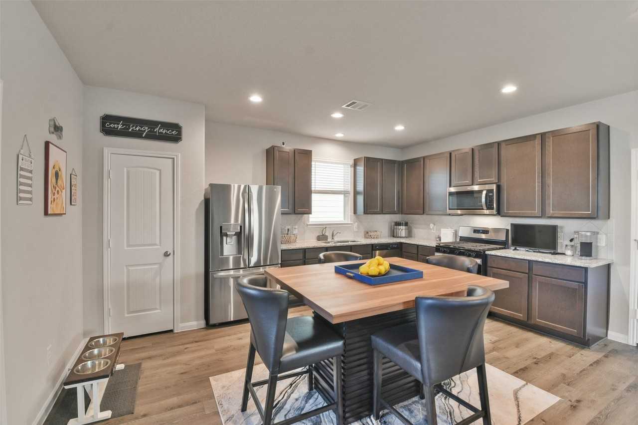 14012 Paddlefish Dr - Photo 6 of 43