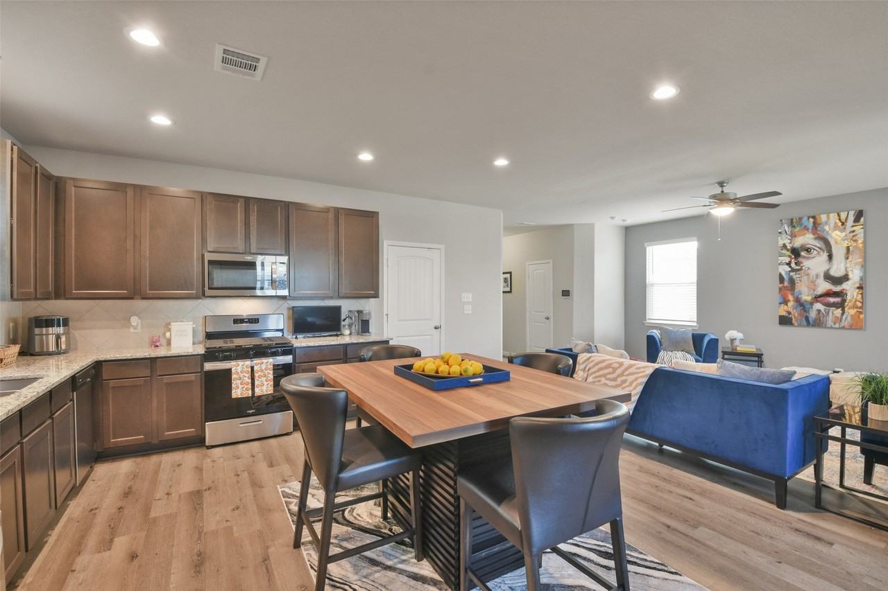 14012 Paddlefish Dr - Photo 7 of 43