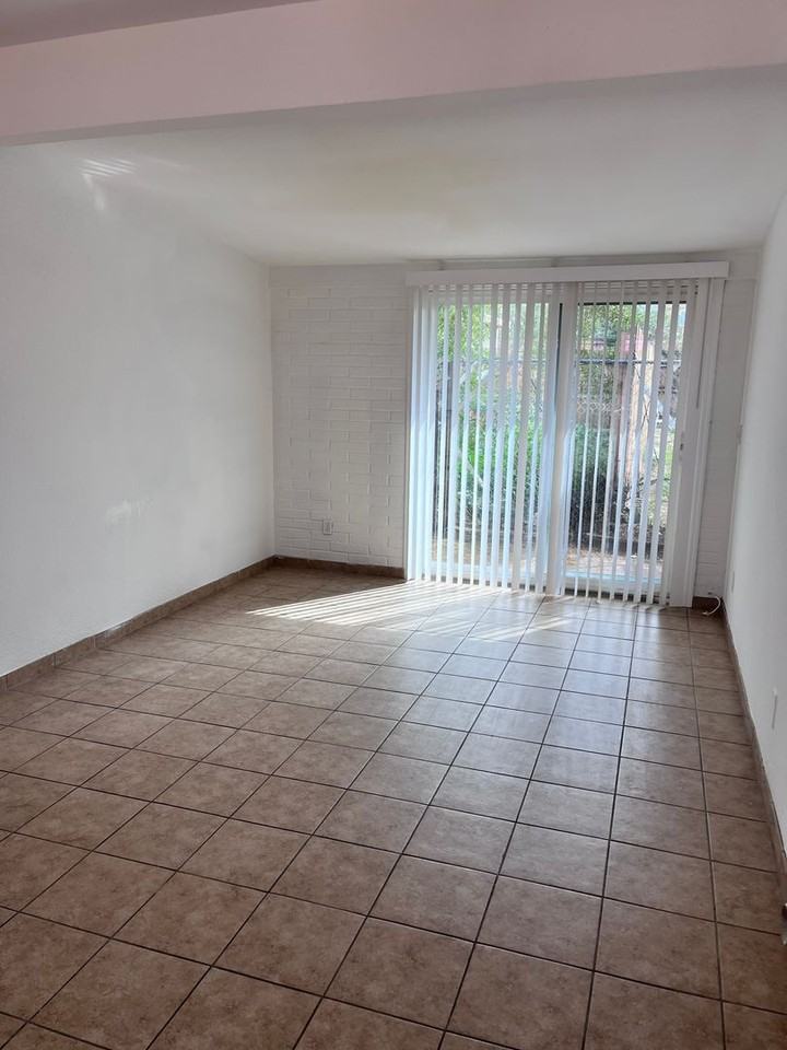 Jefferson Apartments - Photo 6 of 16