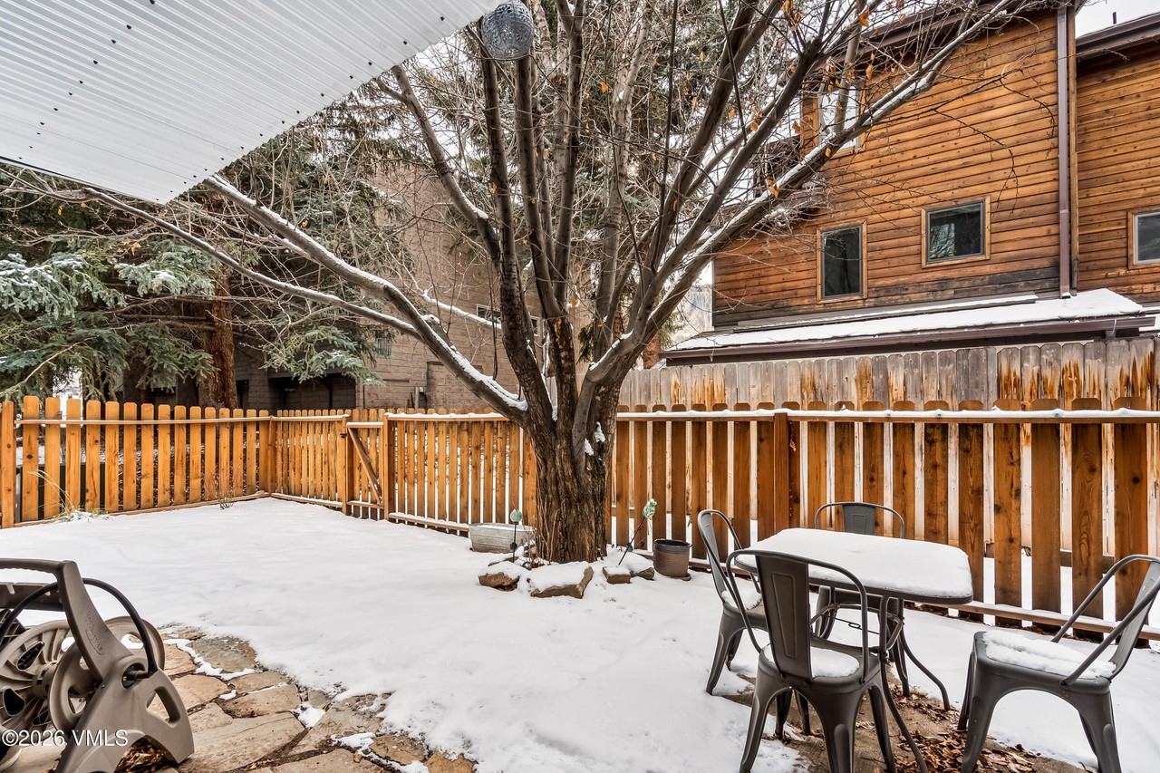 212 Eagle Rd - Photo 4 of 25