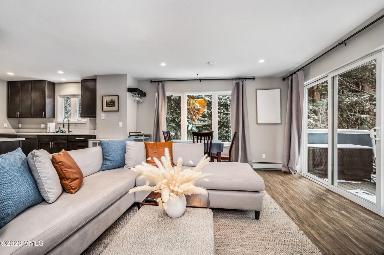 212 Eagle Rd - Photo 7 of 25