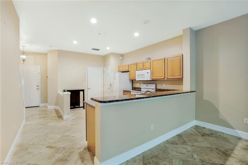 15715 Marcello Cir - Photo 6 of 30