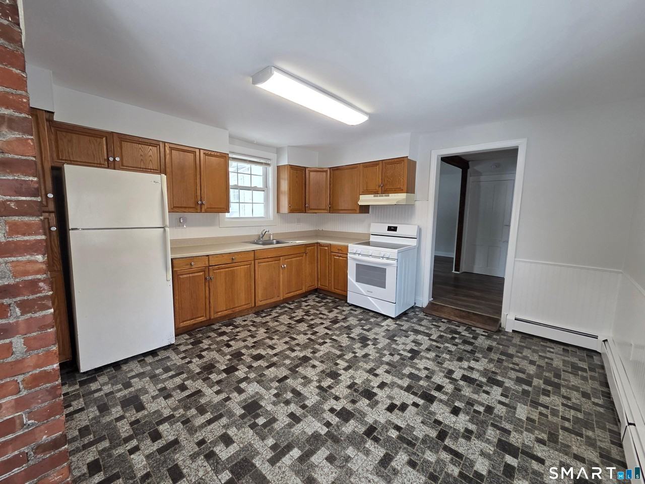 1894 Elm St - Photo 3 of 11