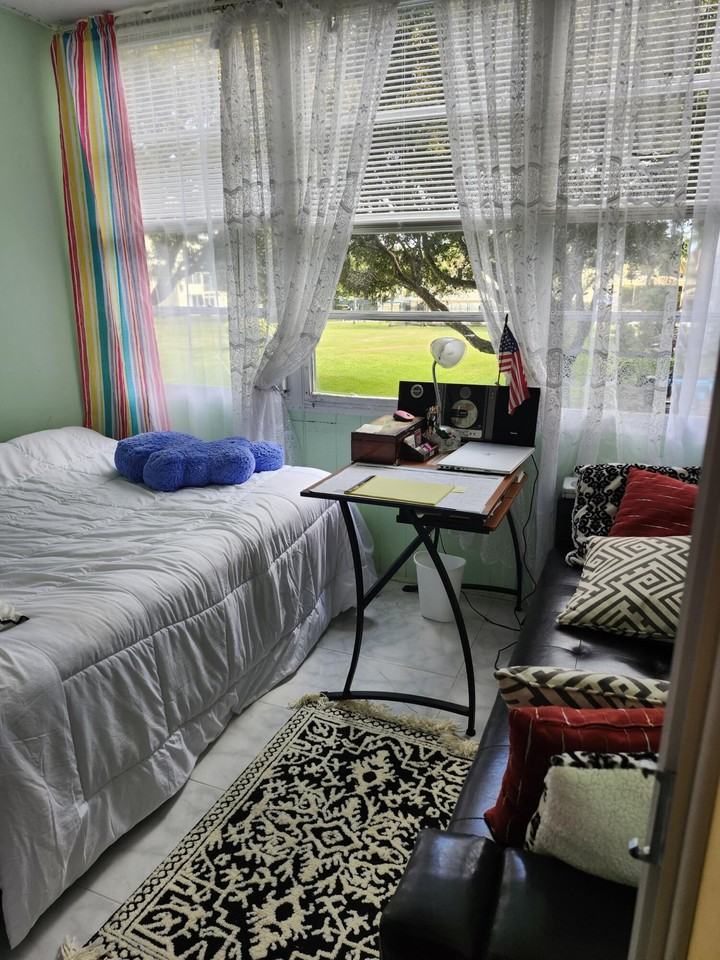 2400 Ne 1st Ln ##206 - Photo 3 of 44