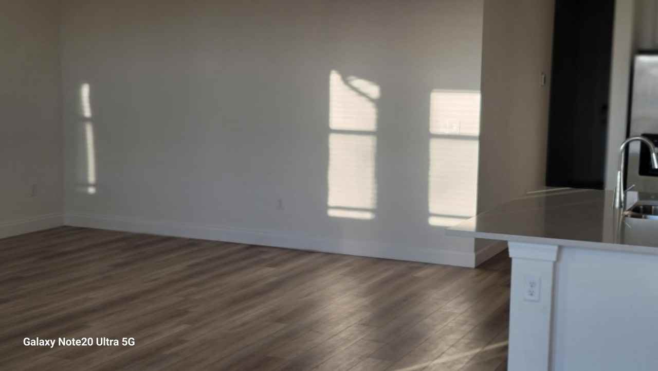 6576 Nw Cloverdale Ave - Photo 7 of 7