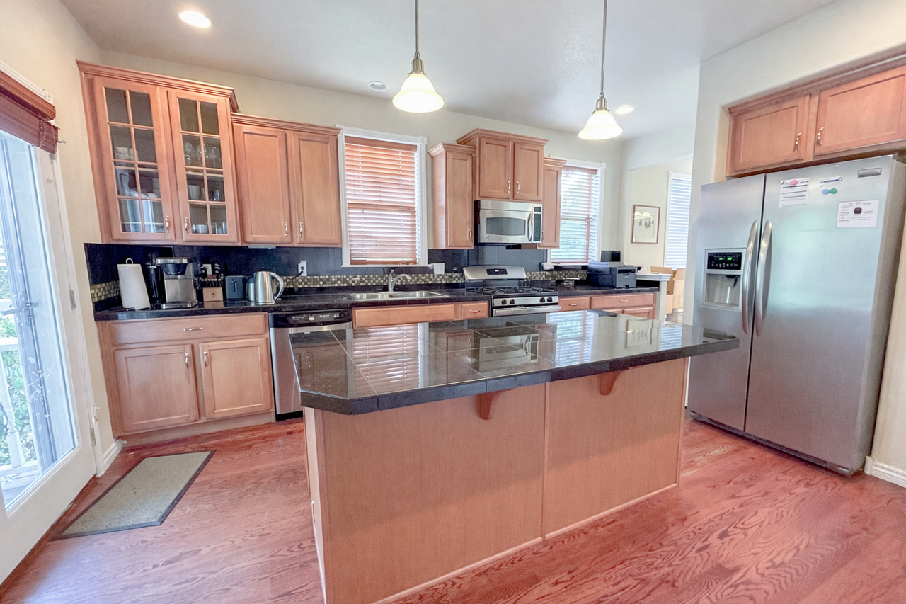 2220 Uinta St - Photo 7 of 17