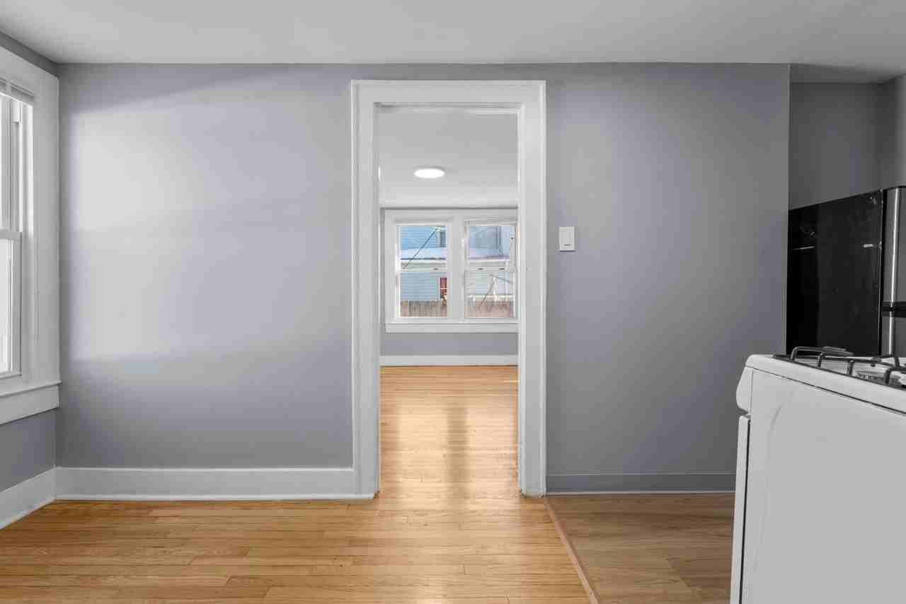 39-41 Central Ave - Photo 2 of 16