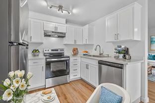 Davis Street Apartments - Photo 1 of 1