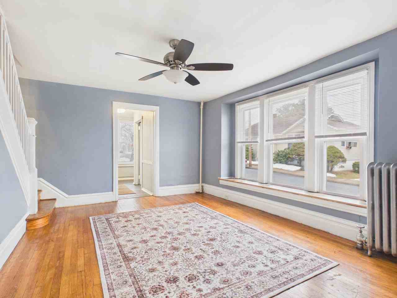 118 Short St - Photo 5 of 23