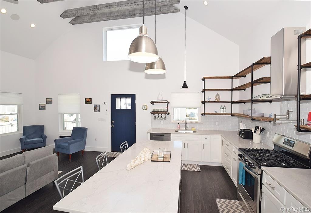 68 Daytona Street - Photo 5 of 19