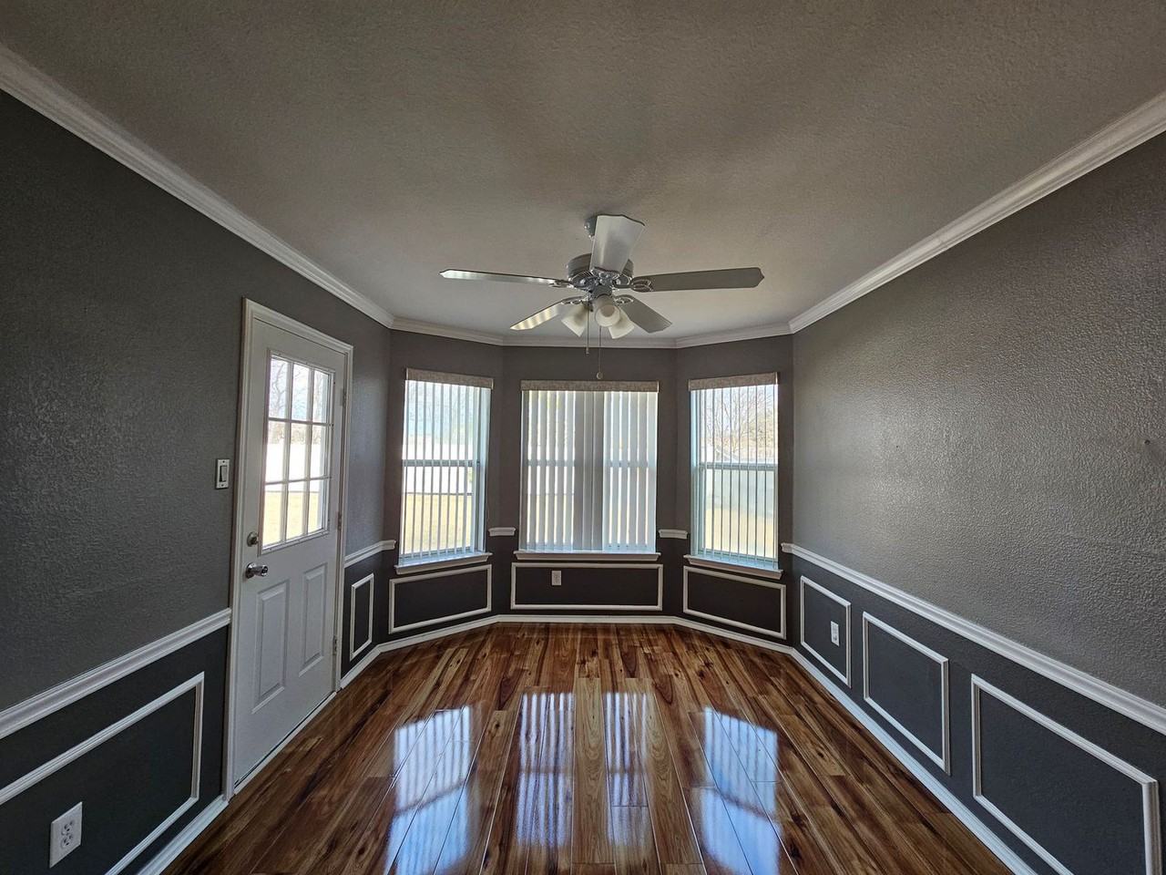 2109 Schottische Ln - Photo 4 of 18