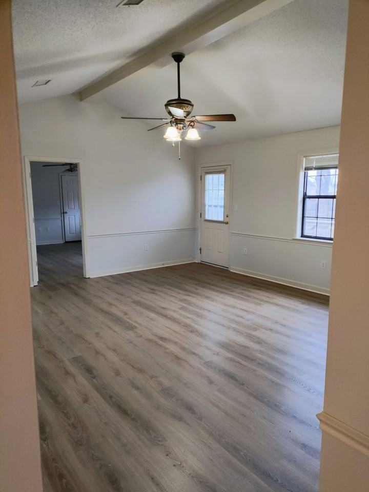 409 Chesapeake Dr - Photo 2 of 18