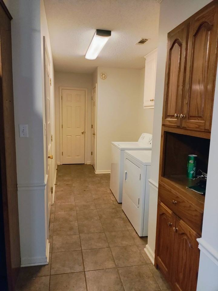 409 Chesapeake Dr - Photo 6 of 18