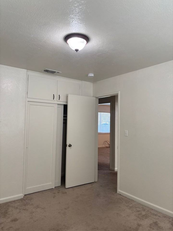 3876 N Pleasant Ave - Photo 6 of 14