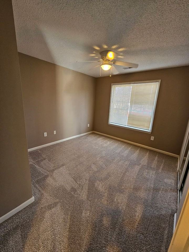 800 Ames Dr - Photo 7 of 14