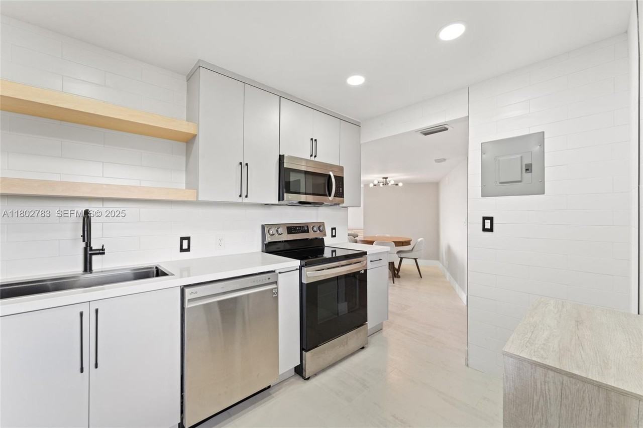 3301 North Country Club Drive ##508