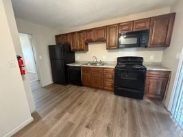 featured image of 801 N Ann St #9