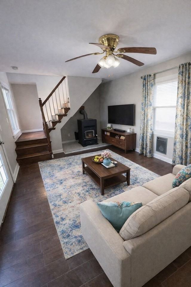 547 Munroe Cir - Photo 3 of 28