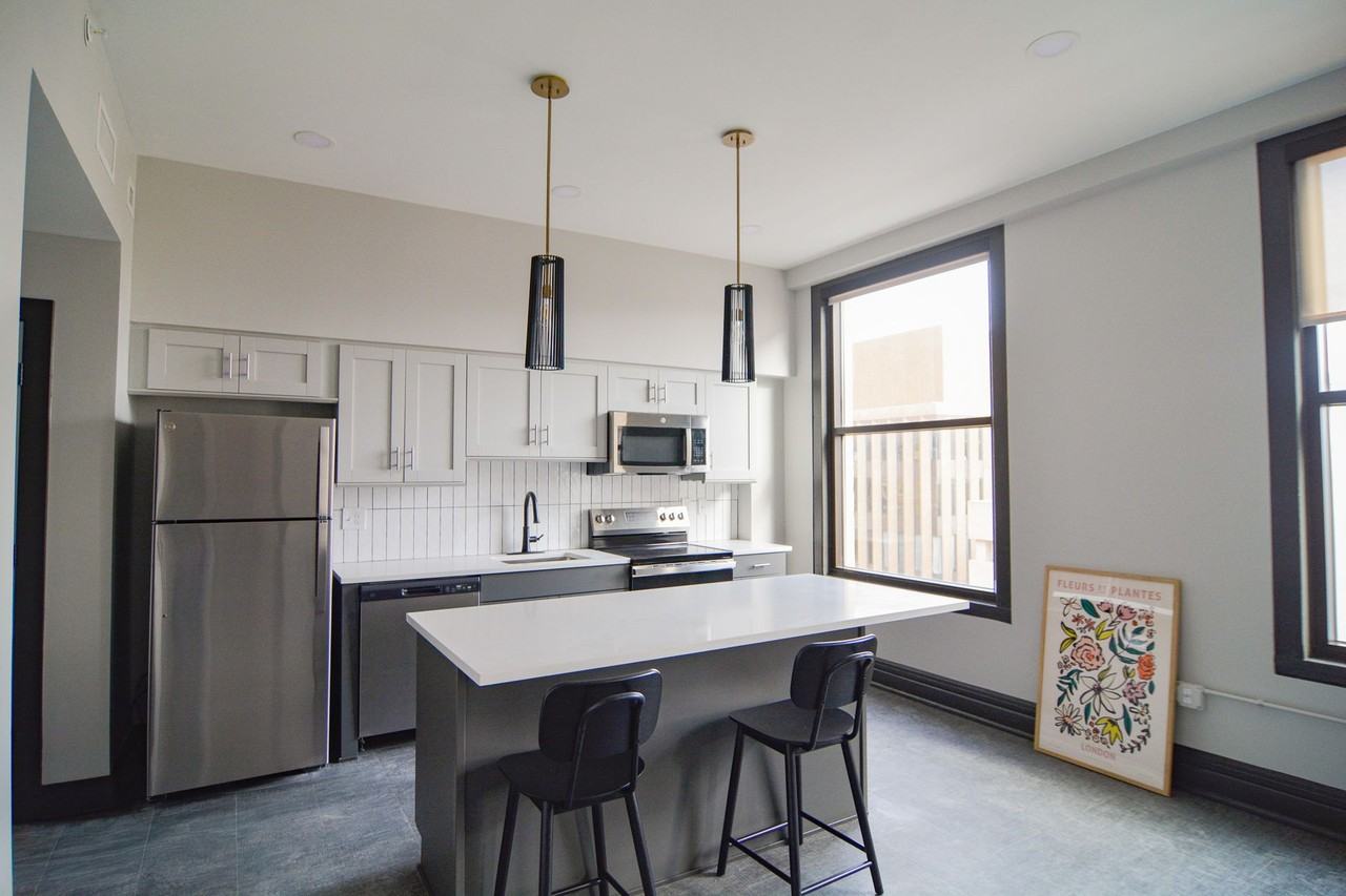 The Carrara on Farnam - Photo 3 of 33