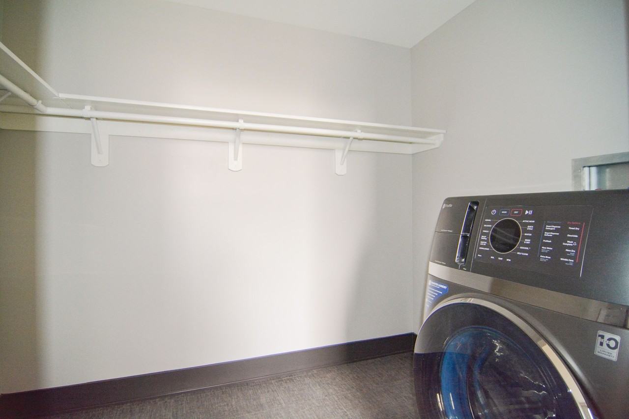 The Carrara on Farnam - Photo 7 of 33