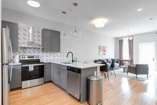 2416 Jefferson Ave - Photo 1 of 1