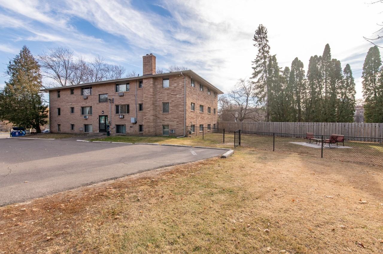 Hidden Creek - Photo 3 of 4