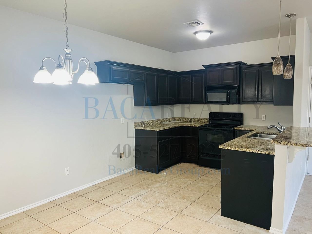 699 Ne 20th Ter - Photo 2 of 14