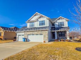 featured image of 16641 Maple St