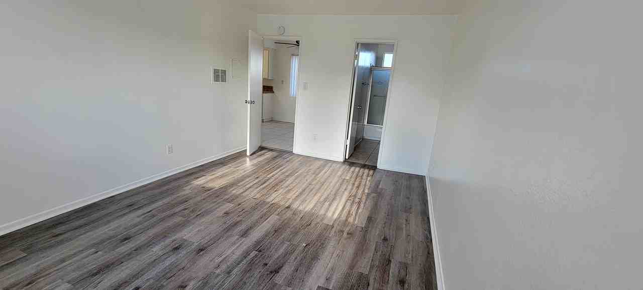 7891 Stark Dr. - Photo 4 of 18