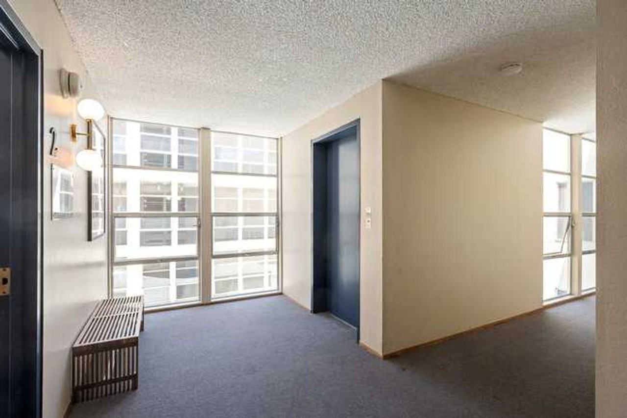 389 Vernon Street - Photo 5 of 5