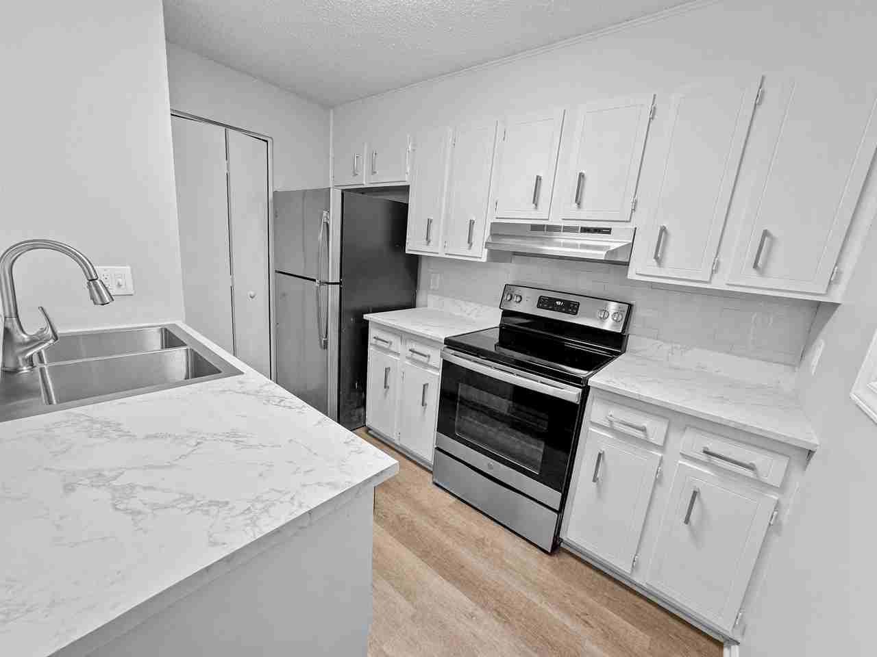 Kensington Townhomes - Photo 2 of 8