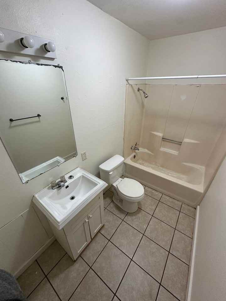 Arlington - Photo 7 of 9