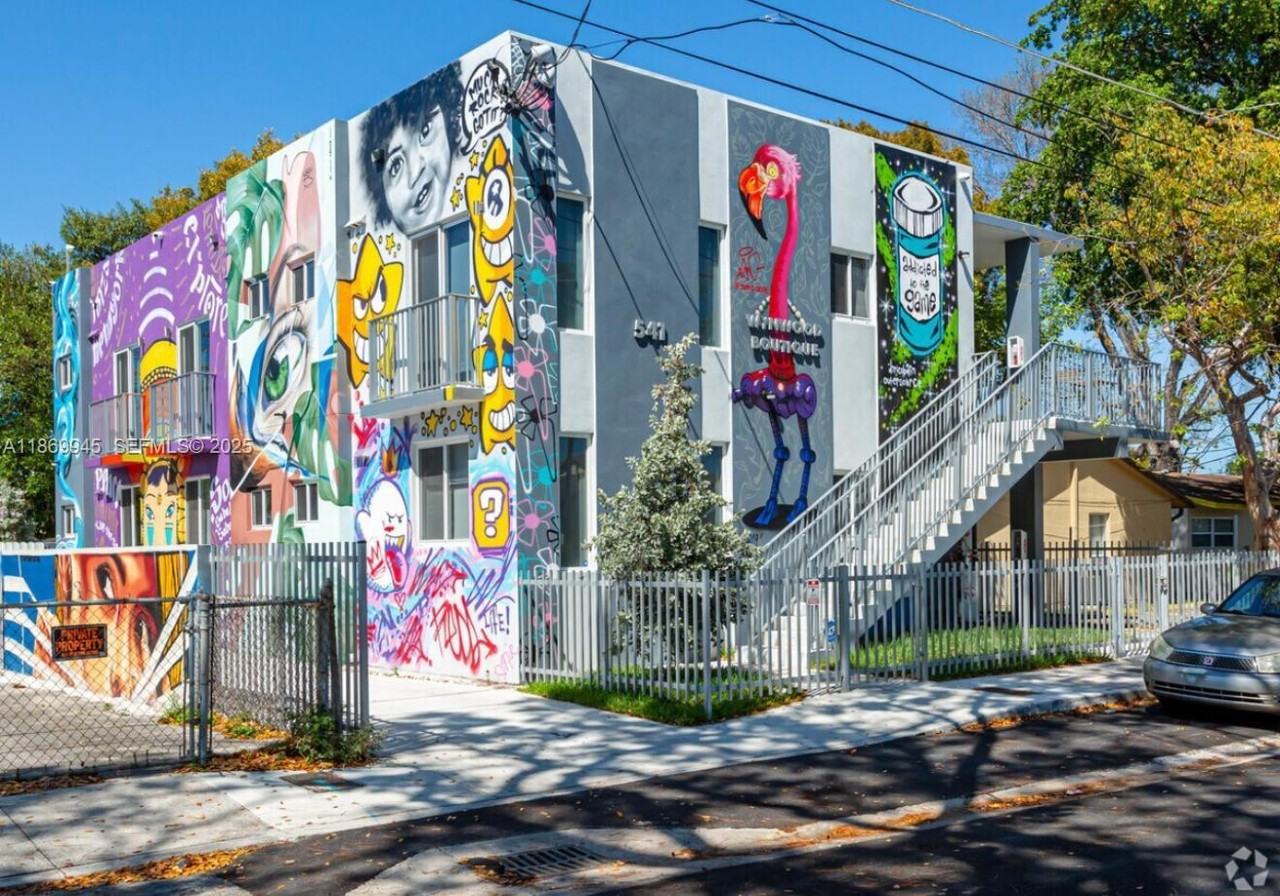 541 Northwest 33rd Street ##2 - Photo 4 of 12