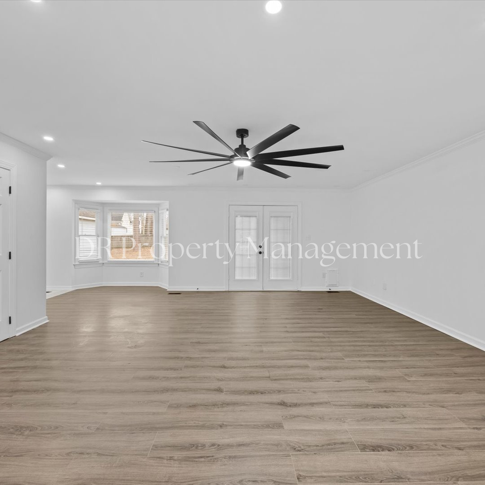 4016 Ketch Point Dr - Photo 3 of 21