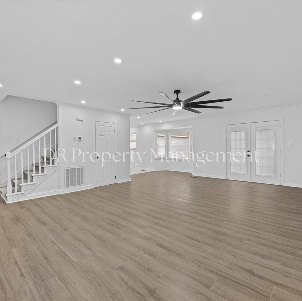 4016 Ketch Point Dr - Photo 4 of 21