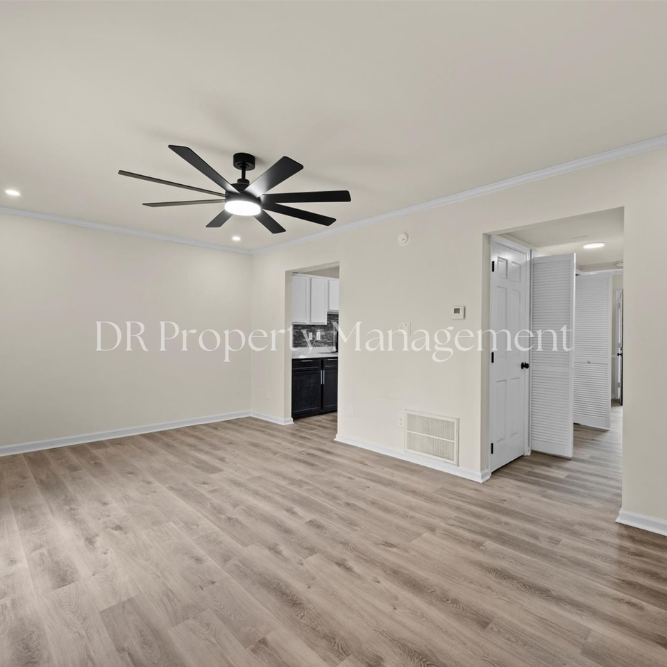 108 Butternut Ct - Photo 6 of 15