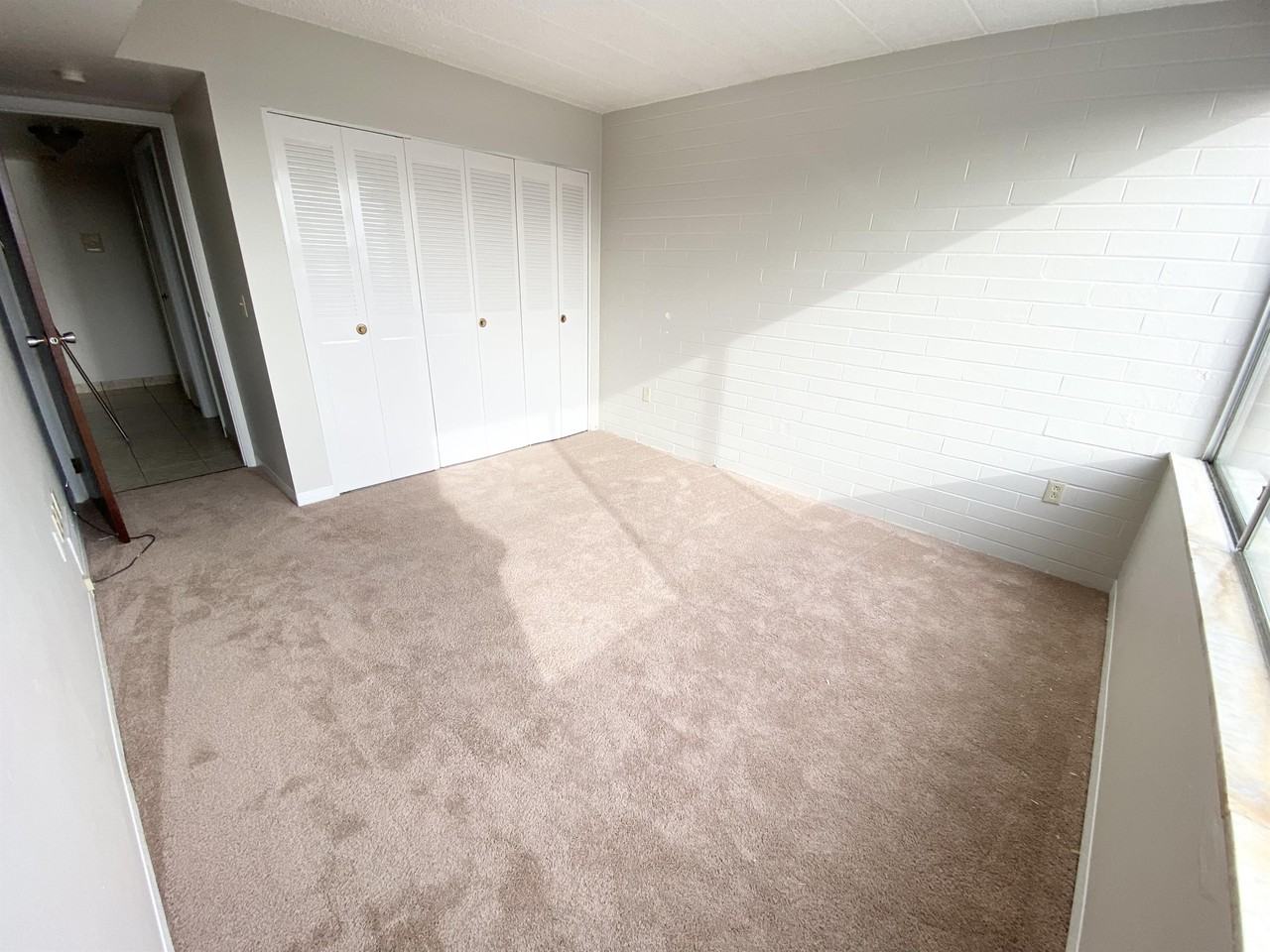 CHATEAUGAY APARTMENTS -- 004 - Photo 6 of 34