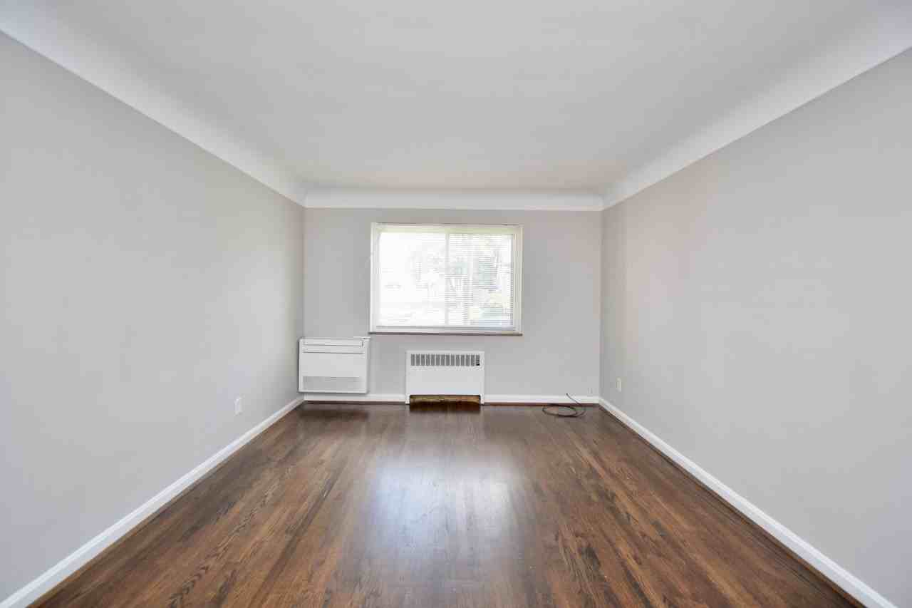 4137 East Galbraith Road - Photo 2 of 27