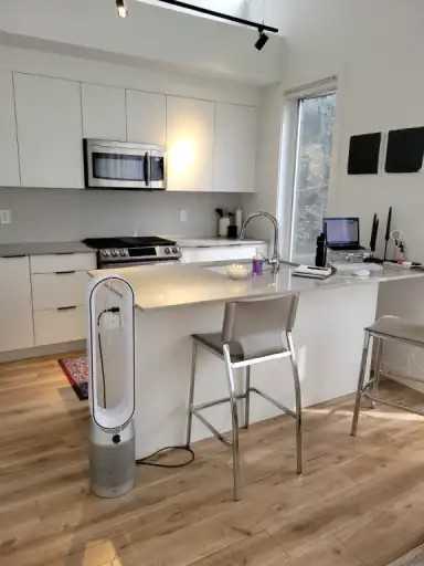 2502 16a St Sw #302 - Photo 2 of 8