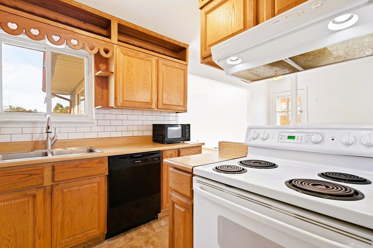 West 8th Avenue, 12135 - Photo 7 of 31