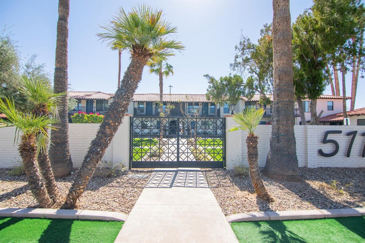 Mariposa Apartments - Photo 2 of 6