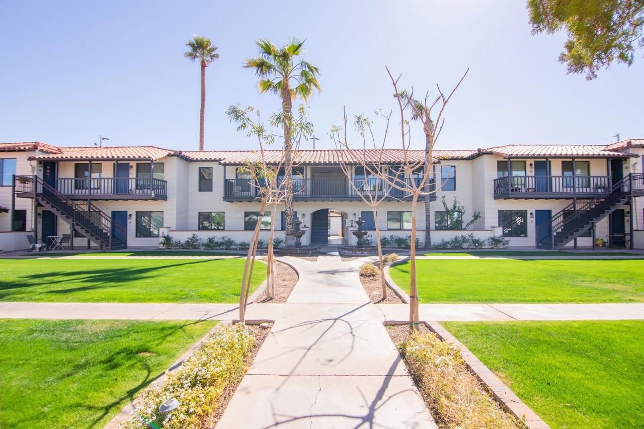 Mariposa Apartments - Photo 3 of 6