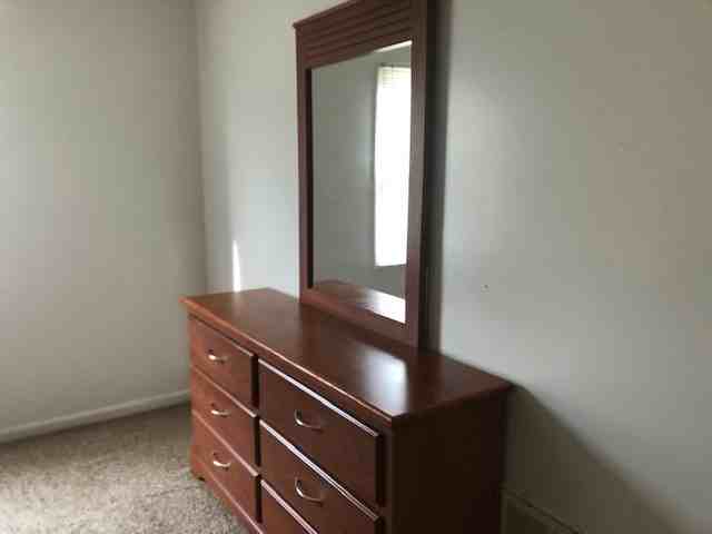 Sussex Court Apartments - Photo 7 of 13