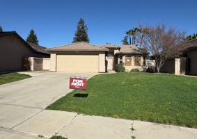 featured image of 1422 E Mesa Ct