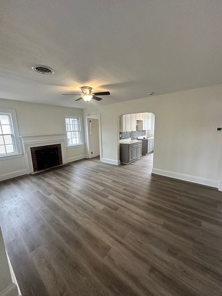 840 Byrd Ave - Photo 2 of 11