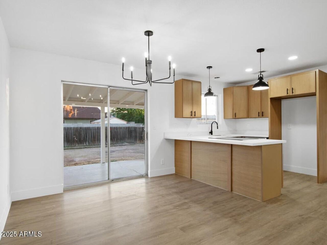 925 E 7th Dr - Photo 7 of 22