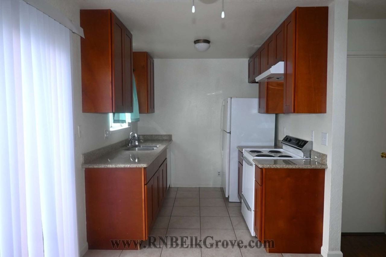 8272 Center Pkwy - Photo 7 of 19