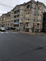 featured image of 4524 Walnut St